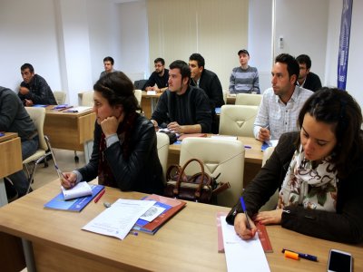 ELEKTRİK TESİSLERİNDE TOPRAKLAMALAR EĞİTİMİ DÜZENLENDİ