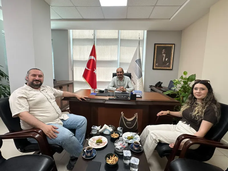 EMO Mersin Şubesi üyemiz Doç. Dr. Gökhan Yüksek ve Kıymetli Eşi'nin Ziyareti