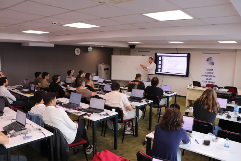 EMO İzmir Şubesi’nde Elektronik Boostcamp Gerçekleştirildi