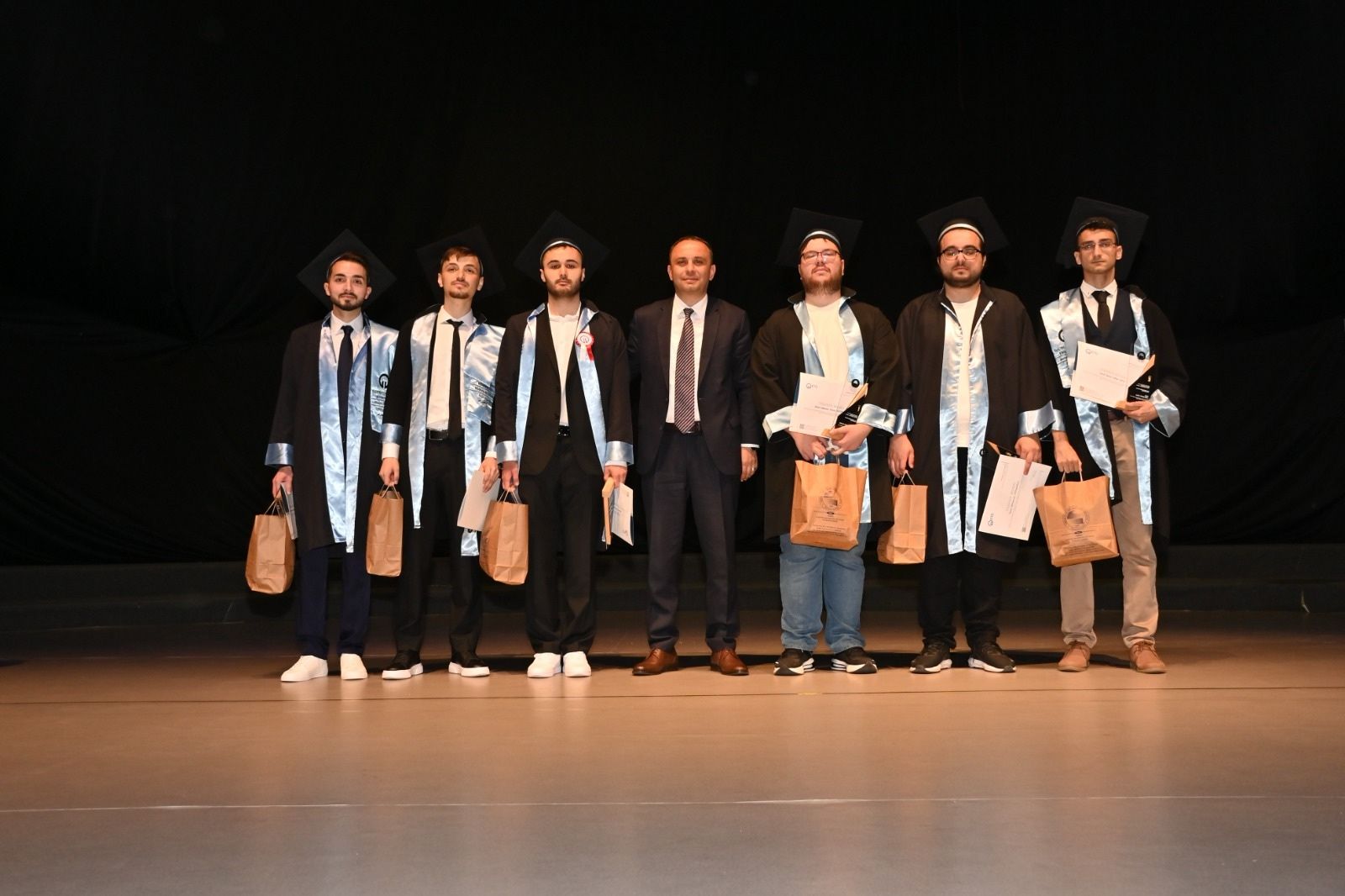 KARADENİZ TEKNİK ÜNİVERSİTESİ MÜHENDİSLİK FAKÜLTESİ MEZUNİYET TÖRENİ
