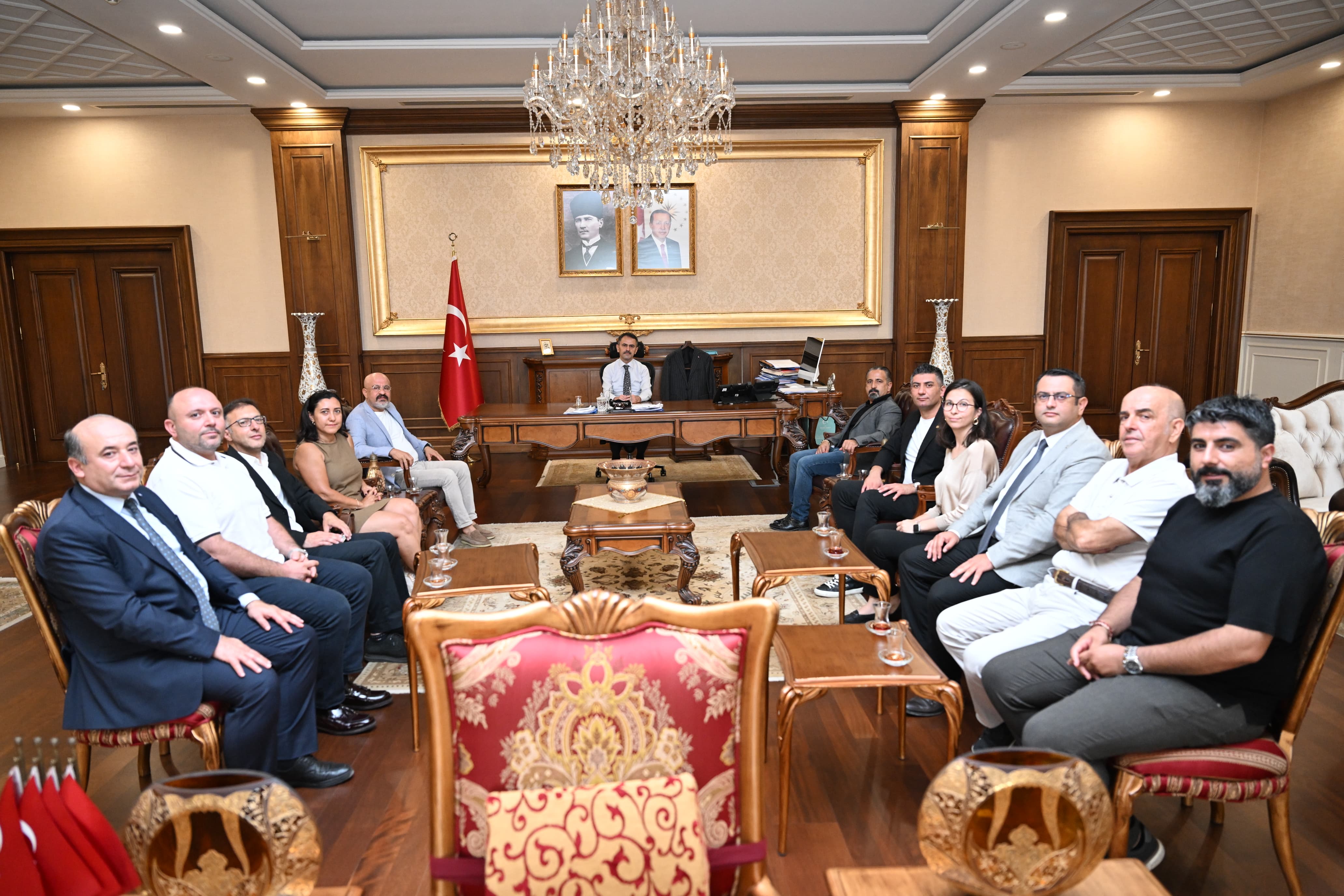 TMMOB KOCAELİ İKK’DAN KOCAELİ VALİSİ İLHAMİ AKTAŞ’A ZİYARET