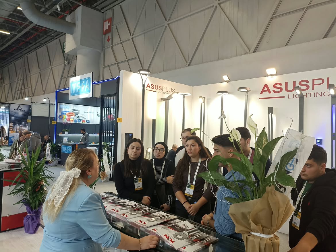 YALOVA ÜNİVERSİTESİ EMO-GENÇ ÜYELERİ ATECH FUARINI ZİYARET ETTİ