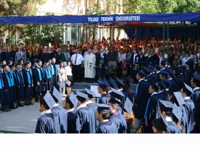 YILDIZ ÜNİVERSİTESİ ELEKTRİK ELEKTRONİK FAKÜLTESİ 
2006 - 2007 MEZUNİYET TÖRENİ
