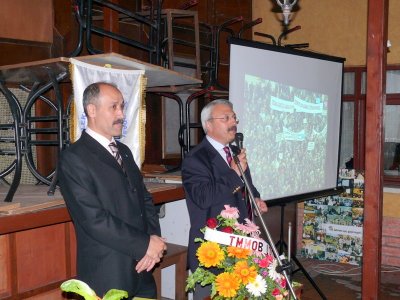 MOBİL SANTRAL MÜCADELESİ KİTAP OLDU - "ALACAKARANLIKTA MOBİL SANTRALLAR"
