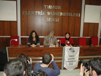 ANKARA EMEK VE MESLEK ÖRGÜTLERİ PLATFORMU YEREL YÖNETİMLER KONUSUNDA BASIN TOPLANTISI DÜZENLEDİ