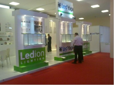 LED FUARI TEKNİK GEZİSİ DÜZENLENDİ.