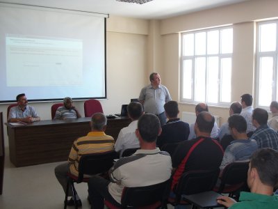 BURSA BÜYÜKŞEHİR BELEDİYESİ İTFAİYE DAİRE BAŞKANLIĞINA BAĞLI ÇALIŞANLARA ELEKTRİK YANGINLARINA MÜDAHALE KONULU  EĞİTİM VERİLDİ