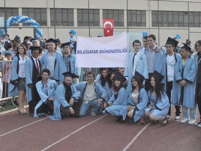 GAZİ ÜNİVERSİTESİ MÜHENDİSLİK FAKÜLTESİ`NDE MEZUNİYET TÖRENİ