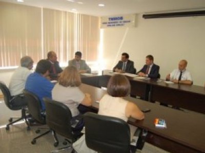MÜHENDİS, MİMAR, ŞEHİR PLANCILARI TMMOB`NİN BELİRLEDİĞİ ASGARİ ÜCRETİN ALTINDA ÇALIŞTIRILAMAYACAK
