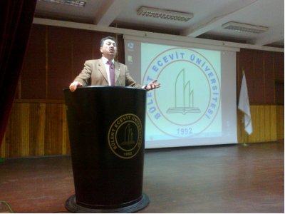 BÜLENT ECEVİT ÜNİVERSİTESİ` NDE `MÜHENDİSLİK EĞİTİMİ VE MÜHENDİSLİK, SORULAR-SORUNLAR` KONULU SÖYLEŞİ