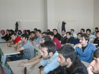ERZİNCAN ÜNİVERSİTESİNDE EMO-GENÇ BULUŞMASI GERÇEKLEŞTİRİLDİ