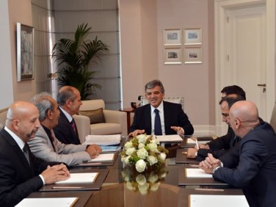 TMMOB YÖNETİM KURULU CUMHURBAŞKANI ABDULLAH GÜL İLE GÖRÜŞTÜ