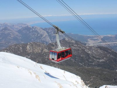 DENIZ VE DOĞA MANZARALI TELEFERIK GEZISİNDE BULUŞALIM