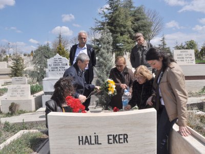 HALİL EKER MEZARI BAŞINDA ANILDI