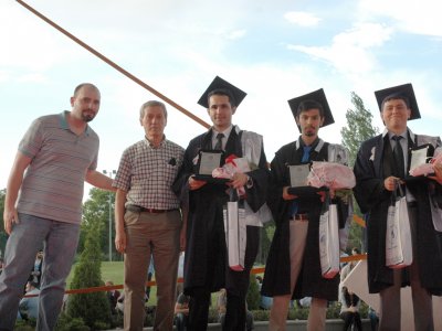 ANKARA ÜNİVERSİTESİ MÜHENDİSLİK FAKÜLTESİ`NDE MEZUNİYET SEVİNCİ