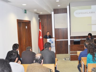 DÜŞÜK GERİLİMLİ SİSTEMLERDE KORUMA VE TOPRAKLAMA SEMİNERİ DÜZENLENDİ
