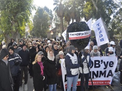 TMMOB İZMİR İKK, TORBA YASAYA KARŞI YÜRÜDÜ