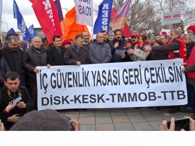 İKTİDARIN FAŞİZAN YASA ARAYIŞI PROTESTO EDİLDİ