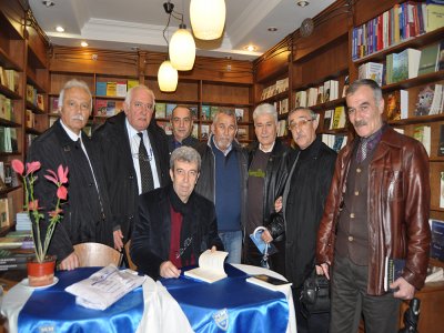 EMO ANKARA ŞUBESİ YÖNETİM KURULU BAŞKANI FATİH KAYMAKÇIOĞLU İMZA-SÖYLEŞİ VE ŞİİR DİNLETİSİ DÜZENLEDİ