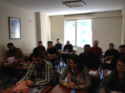 ELEKTRİK TESİSLERİNDE TOPRAKLAMALAR EĞİTİMİ DÜZENLENDİ