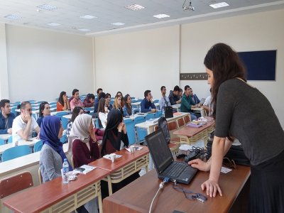 YILDIRIM BEYAZIT ÜNİVERSİTESİ MÜHENDİSLİK FAKÜLTESİ ELEKTRİK ELEKTRONİK MÜHENDİSLİĞİ BÖLÜMÜNDE  BİTİRME PROJELERİ SERGİSİ 2016 SUNUMU YAPILDI