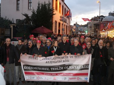 EMEK VE MESLEK ÖRGÜTLERİ: KARDEŞLİĞİ, BARIŞI, ÖZGÜRLÜĞÜ, LAİKLİĞİ, YAŞAM HAKKINI SAVUNMAYA DEVAM EDECEĞİZ. KORKMUYORUZ, VAZGEÇMİYORUZ!
