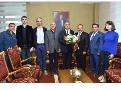 10.DÖNEM YÖNETİM KURULU ÜYELERİMİZ MERSİN VALİSİ ALİ İHSAN SU `YA ZİYARETTE BULUNDU.