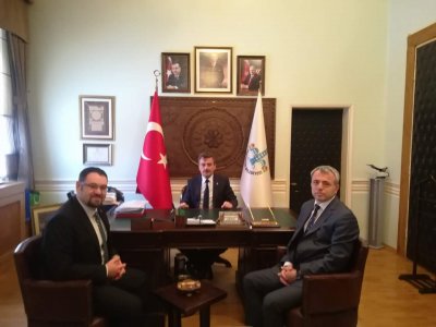 YÖNETİM  KURULUMUZ YENİŞEHİR BELEDİYESİNİ ZİYARET ETTİ