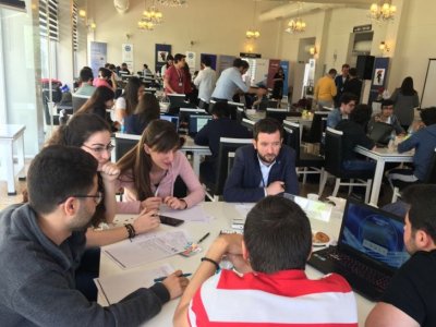 HACKATHONES `AKILLI ŞEHİRLER`ETKİNLİĞİNE KATILIM SAĞLANDI