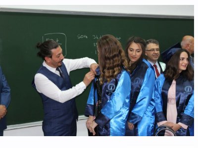 KÜTAHYA DUMLUPINAR ÜNİVERSİTESİ`NDE ROZET TÖRENİ YAPILDI