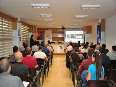 YILDIRIM VE AŞIRI GERİLİMDEN KORUNMA YÖNTEMLERİ SEMİNERİ DÜZENLENDİ