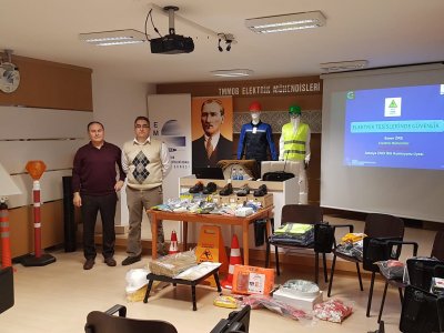 ELEKTRİK İŞLERİNDE İŞ SAĞLIĞI VE GÜVENLİĞİ TEDBİRLERİ İLE KİŞİSEL KORUYUCU DONANIMLAR SEMİNERİ GERÇEKLEŞTİRİLDİ