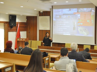 MÜGE KAPSAMINDA AR VE VR TEKNOLOJİLERİ VE UYGULAMALARI SEMİNERİ DÜZENLENDİ