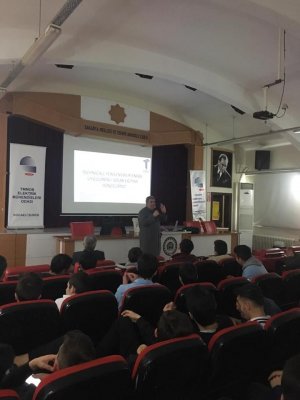 İMKB SAKARYA MESLEKİ VE TEKNİK ANADOLU LİSESİ ÖĞRENCİLERİNE YÖNELİK   GÜNEŞ ENERJİSİNDE YENİ GELİŞMELER  KONULU SEMİNER DÜZENLENDİ.