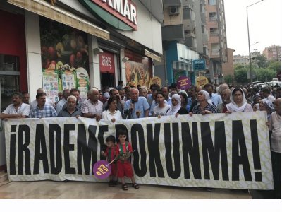 EMO YÖNETİM KURULU DEMOKRASİ NÖBETİNE KATILDI