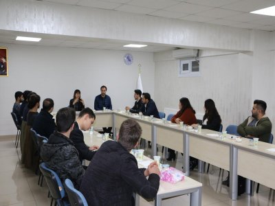 YENİ ÜYELERİMİZE ROZET TAKDİMİ YAPILDI