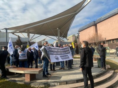 TMMOB ANKARA İKK VE ESM ENERJİ VE TABİİ KAYNAKLAR BAKANLIĞI ÖNÜNDE EYLEM: ELEKTRİK VE DOĞALGAZ ZAMLARI GERİ ÇEKİLSİN!