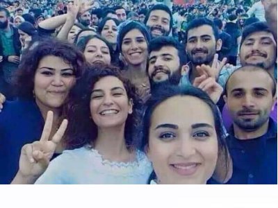 ONLAR DÜŞ YOLCUSU..
ONLAR BARIŞ SEVDALISI
SURUÇ İÇİN ADALET..