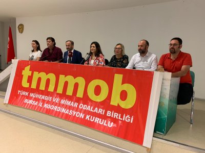 17 AĞUSTOS DEPREMİNİN 23.YILI NEDENİYLE BİLEŞENİ OLDUĞUMUZ TMMOB BURSA İL KOORDİNASYON KURULU TARAFINDAN BURSA AKADEMİK ODALAR BİRLİĞİ YERLEŞKESİNDE BASIN AÇIKLAMASI GERÇEKLEŞTİRİLDİ