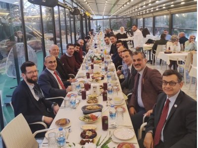 ŞUBE YÖNETİM KURULUMUZ, KÜTAHYA İL TEMSİLCİLİĞİ`NDE ORGANİZE EDİLEN İFTARDA ÜYELERLE BİR ARAYA GELDİ