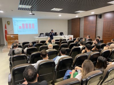 LİSANSSIZ RÜZGAR ENERJİSİ ÖRNEK UYGULAMASI VE TİCARİ TESİS MAHSUPLAŞTIRMA TEKNİK SEMİNER GERÇEKLEŞTİRİLDİ