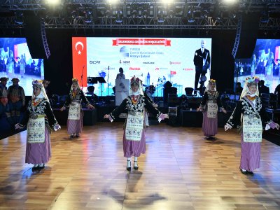 EMO ANTALYA ŞUBESİ GECESİNDE COŞKULU KUTLAMA