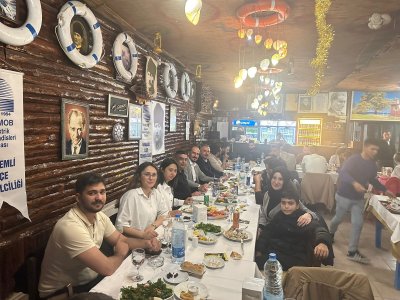 ERDEMLİ İLÇE TEMSİLCİLİĞİMİZE BAĞLI ÜYELERİMİZİN DÜZENLEDİĞİ İFTARDA BİR ARAYA GELDİK.