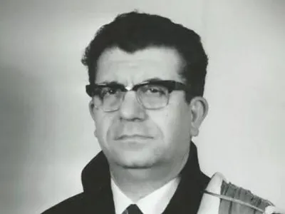 BEDRİ HOCAMIZI SAYGI VE ÖZLEMLE ANIYORUZ