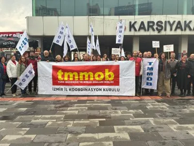 İZMİR`DE 1 MAYIS COŞKUSU